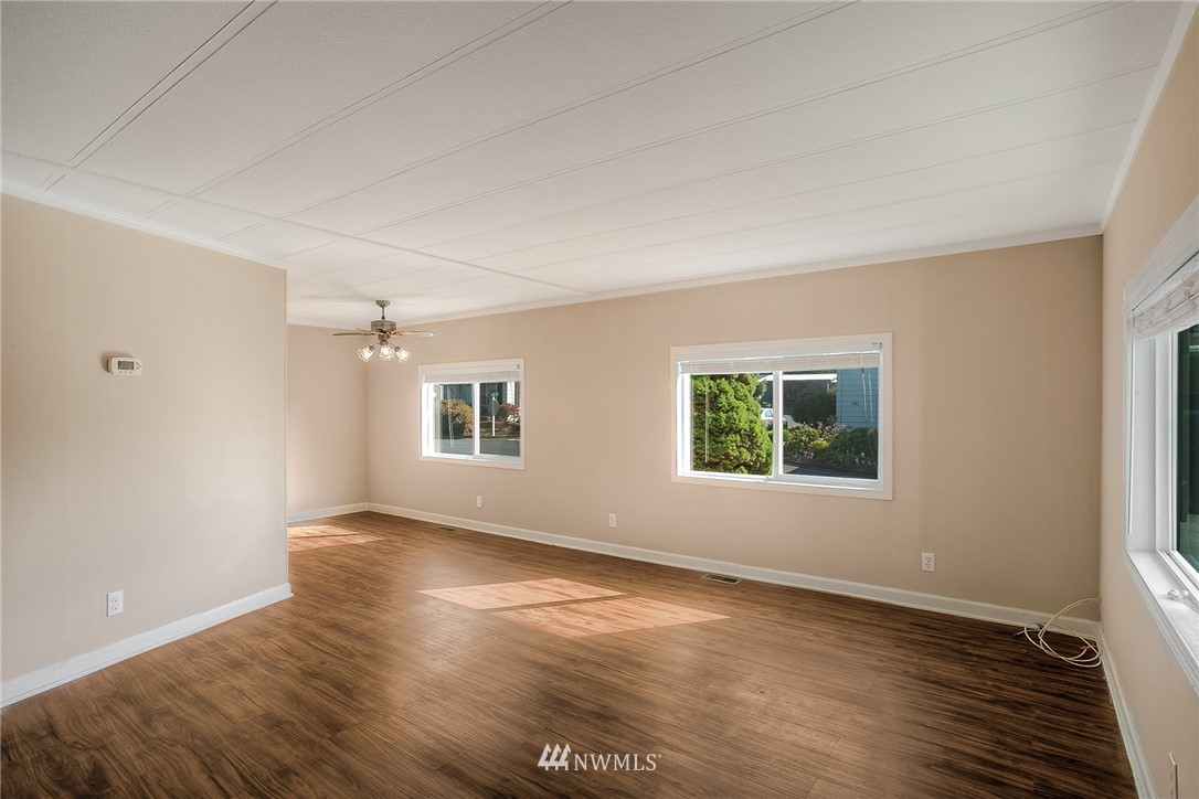 201 Union Avenue Southeast, Unit 29 Renton, WA 98059 - Photo 7 of 27 Gallery Image 7
