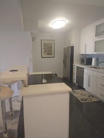 $578,000 | 9341 Collins Avenue, Unit 806, Surfside, FL 33154