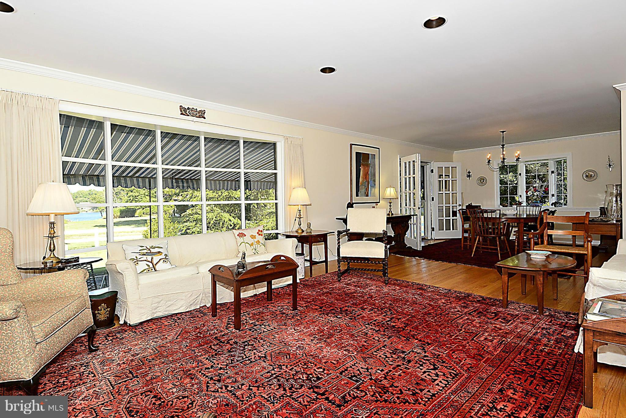 500 Tulip Road Annapolis, MD 21403 - Photo 3 of 22 Living Room