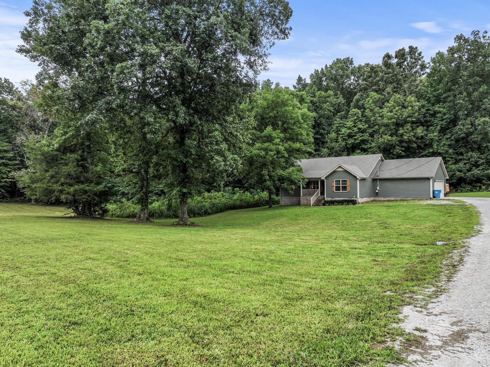 859 J D Neil Road Tullahoma, TN 37388 - Photo 2 of 27 Gallery Image 2