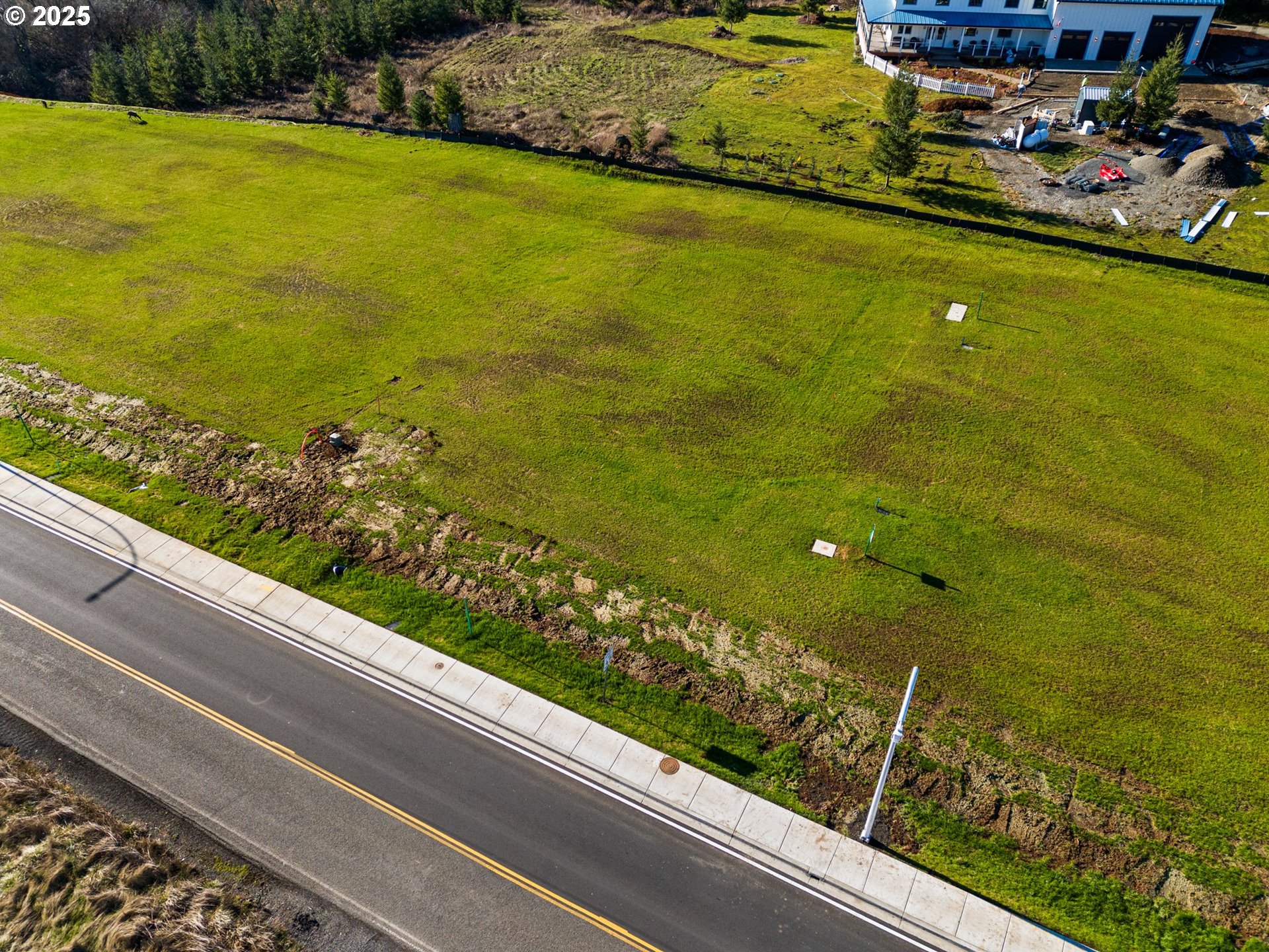 423 Kakela Road, Unit 8 Winlock, WA 98596 - Photo 18 of 35 a view of a lake from a balcony