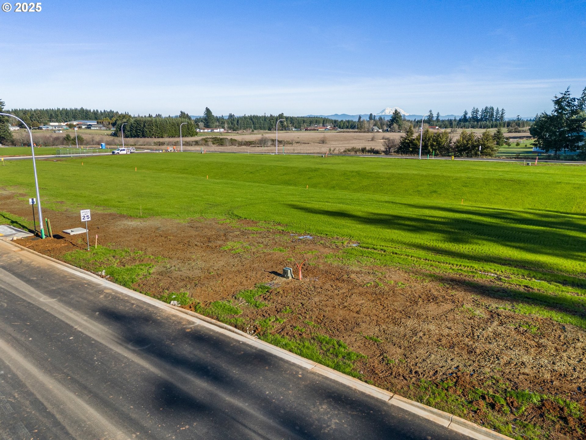 423 Kakela Road, Unit 8 Winlock, WA 98596 - Photo 31 of 35 a view of a garden with an ocean view