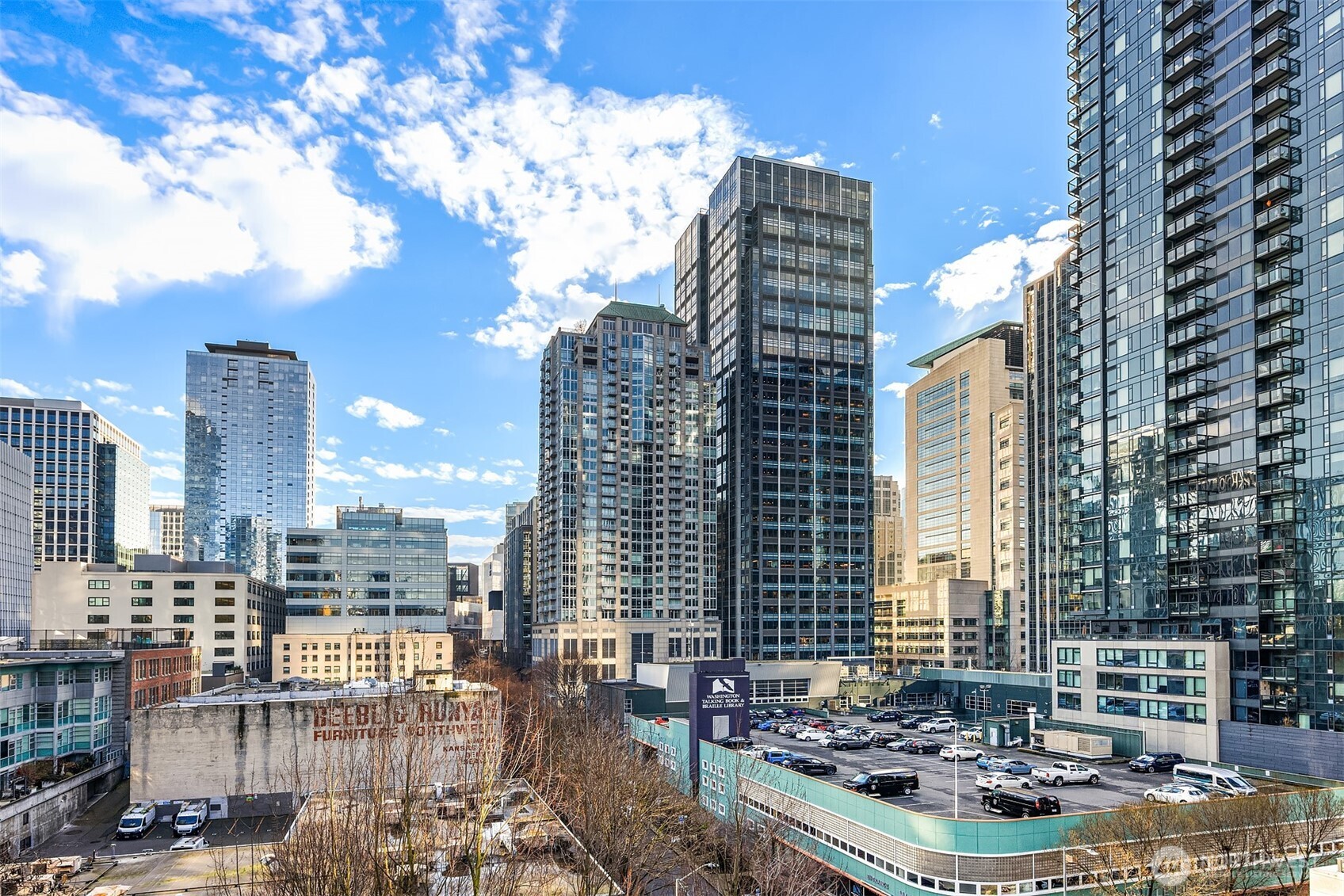 900 Lenora Street, Unit W700 Seattle, WA 98121 - Photo 15 of 39