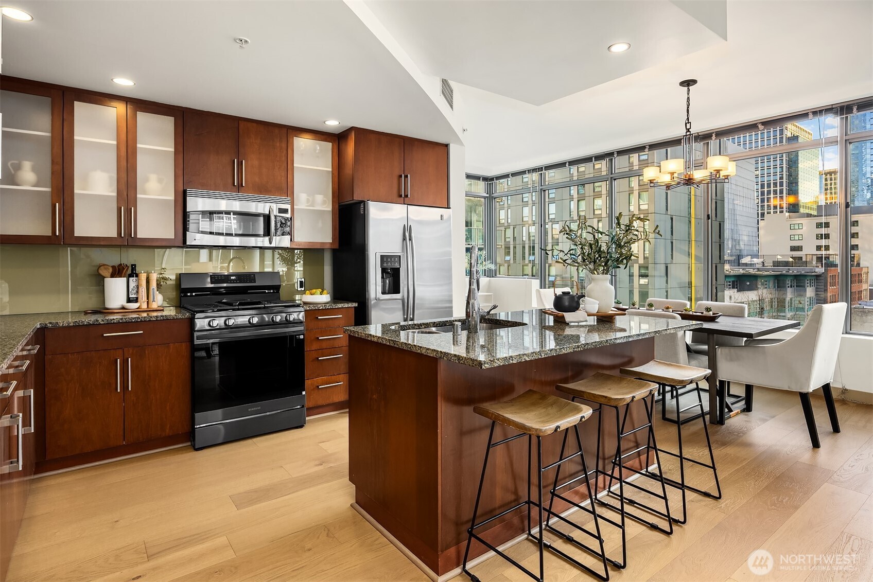 900 Lenora Street, Unit W700 Seattle, WA 98121 - Photo 2 of 39