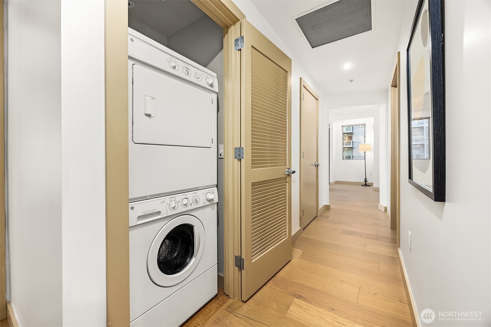 900 Lenora Street, Unit W700 Seattle, WA 98121 - Photo 24 of 39