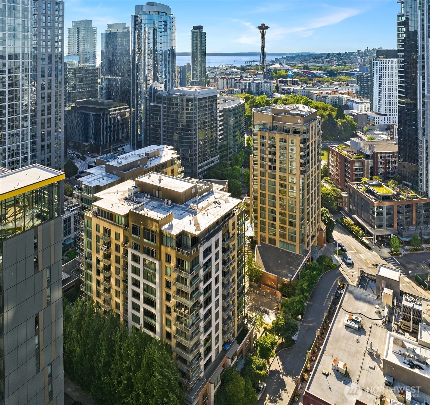 900 Lenora Street, Unit W700 Seattle, WA 98121 - Photo 27 of 39