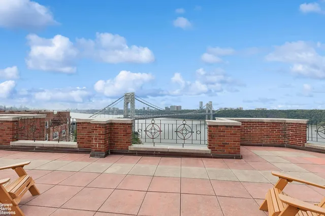 a view of terrace with city view