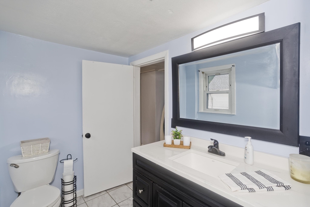 15 Monticello Avenue Springfield, MA 01109 - Photo 15 of 42