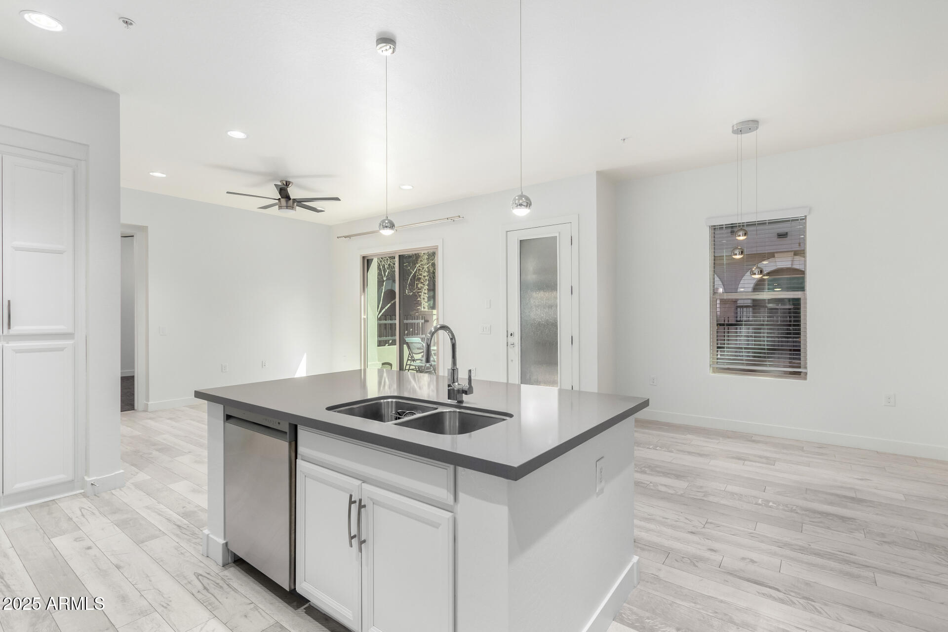 6565 East Thomas Road, Unit 1013 Scottsdale, AZ 85251 - Photo 7 of 26 7- Thomas
