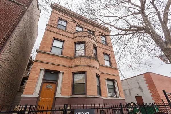 $2,750 | 941 West Windsor Avenue, Unit 3, Chicago, IL 60640