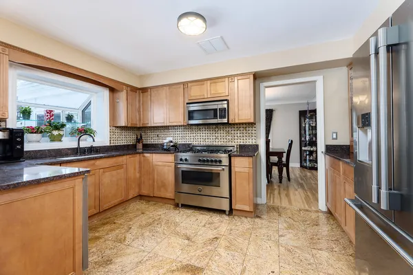 $795,000 | 259 Cornell Avenue, Des Plaines, IL 60016