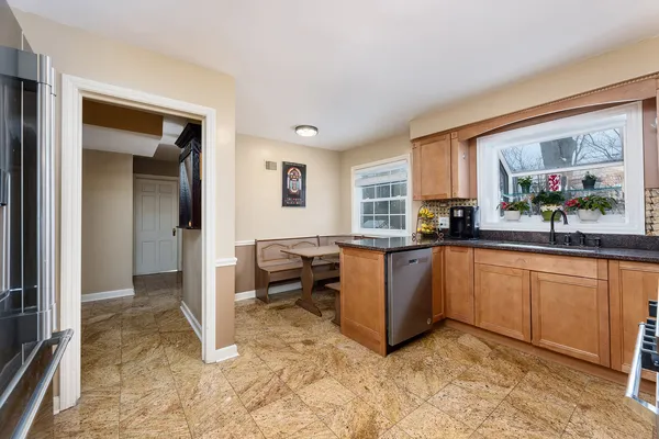 $795,000 | 259 Cornell Avenue, Des Plaines, IL 60016