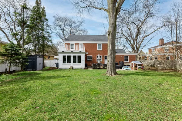 $795,000 | 259 Cornell Avenue, Des Plaines, IL 60016