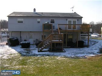 126 Woodstream Road Boothwyn, PA 19061 - Photo 2 of 12 Exterior Back