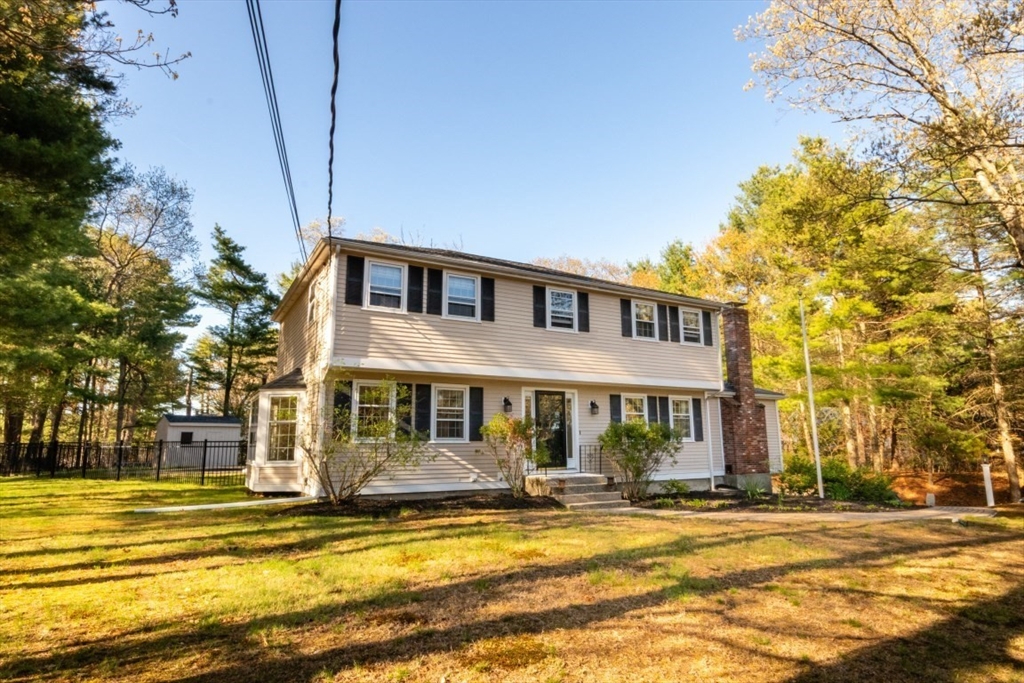 10 Longmeadow Road Norfolk, MA 02056 - Photo 1 of 40 Gallery Image 1