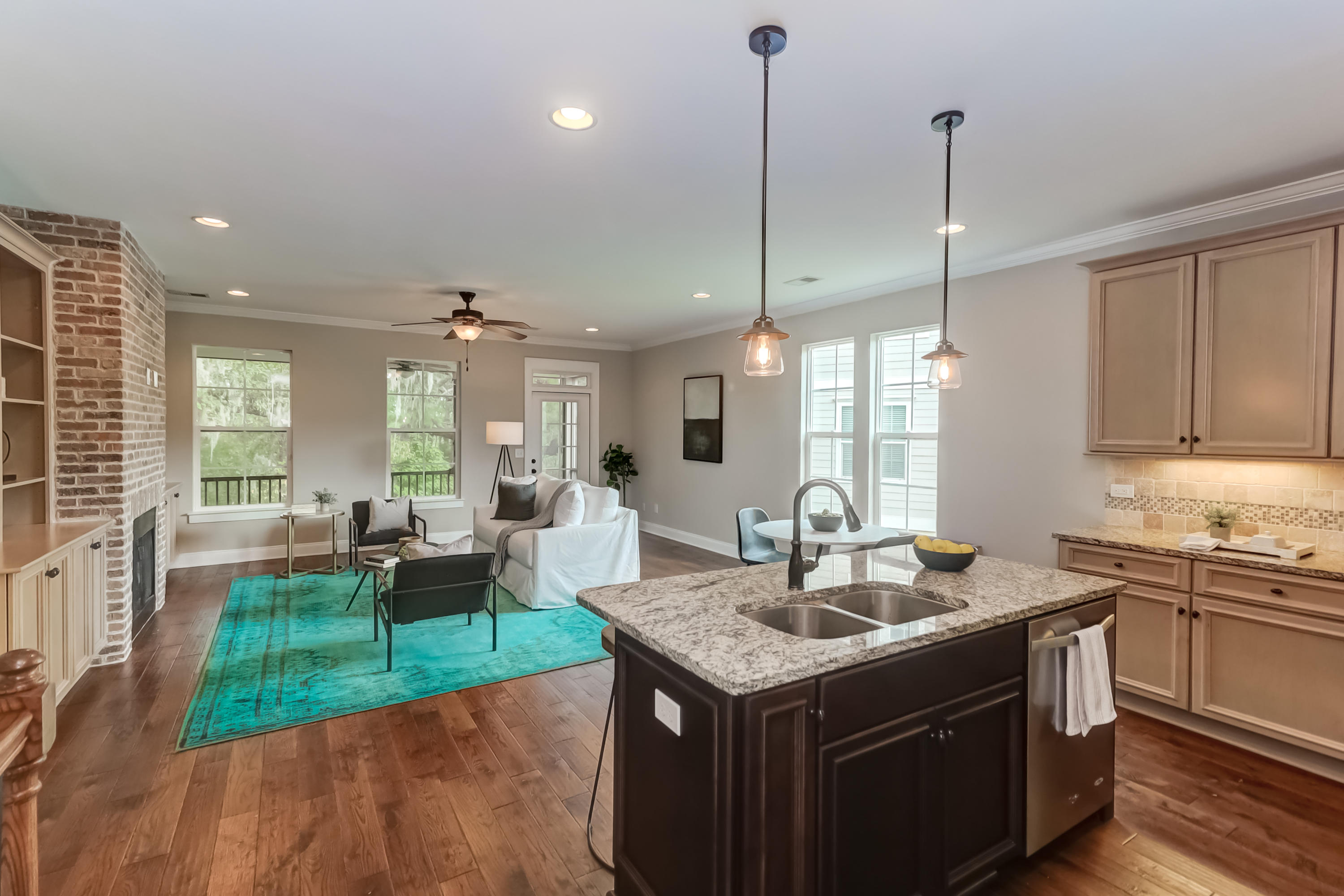 165 Slipper Shell Court Mount Pleasant, SC 29464 - Photo 12 of 38 165 Slipper Shell (31)