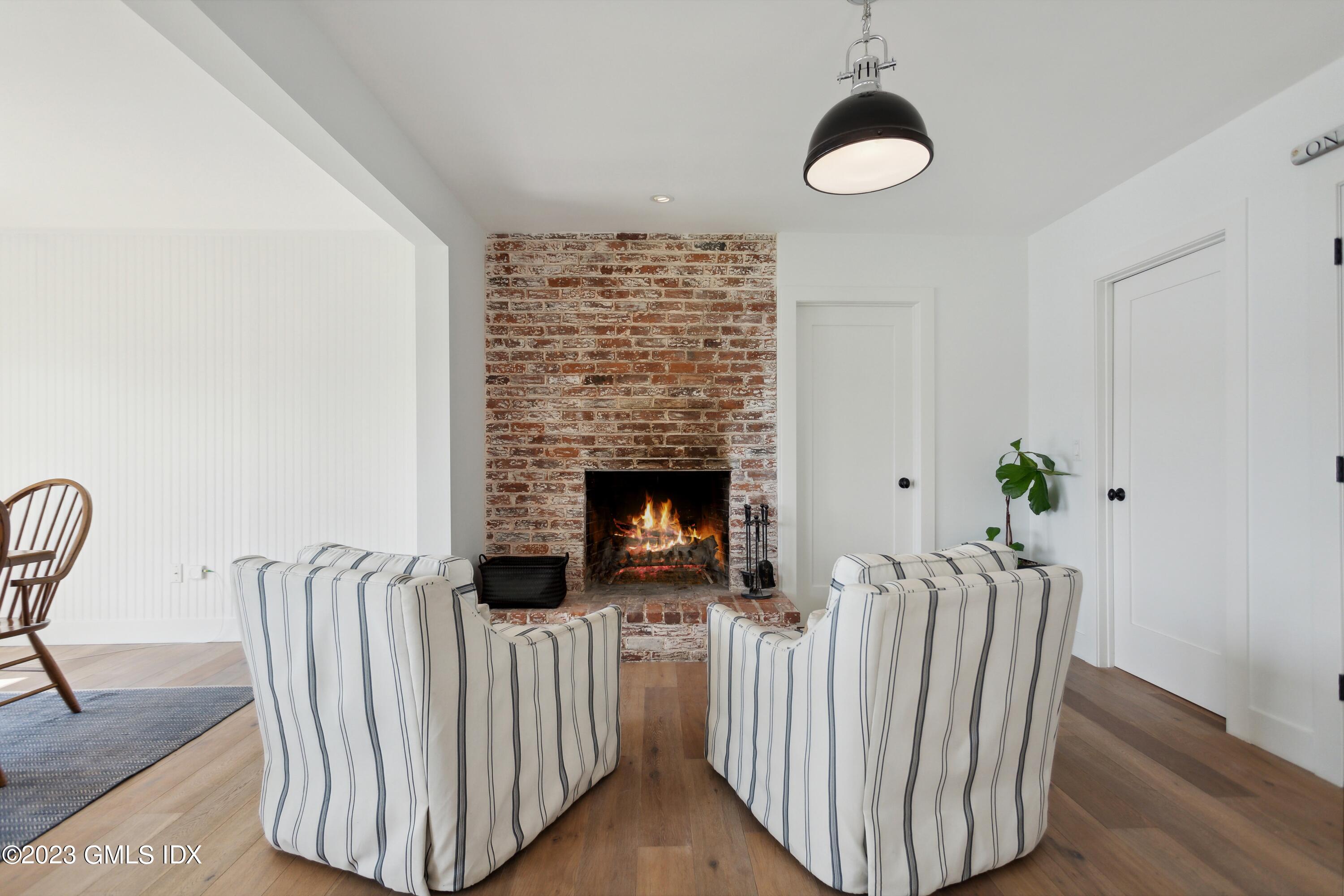 40 Chapel Lane Riverside, CT 06878 - Photo 14 of 35 a view of entryway with wooden floor