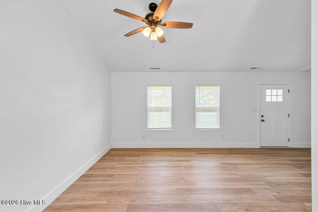 374 Union Chapel Church Road Richlands, NC 28574 - Photo 3 of 31 DSC_5372