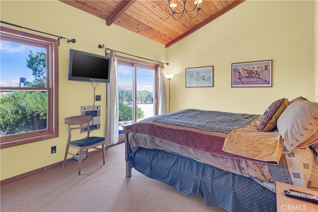 71182 Heinsen Road Bradley, CA 93426 - Photo 52 of 62 Guest Room in Barn