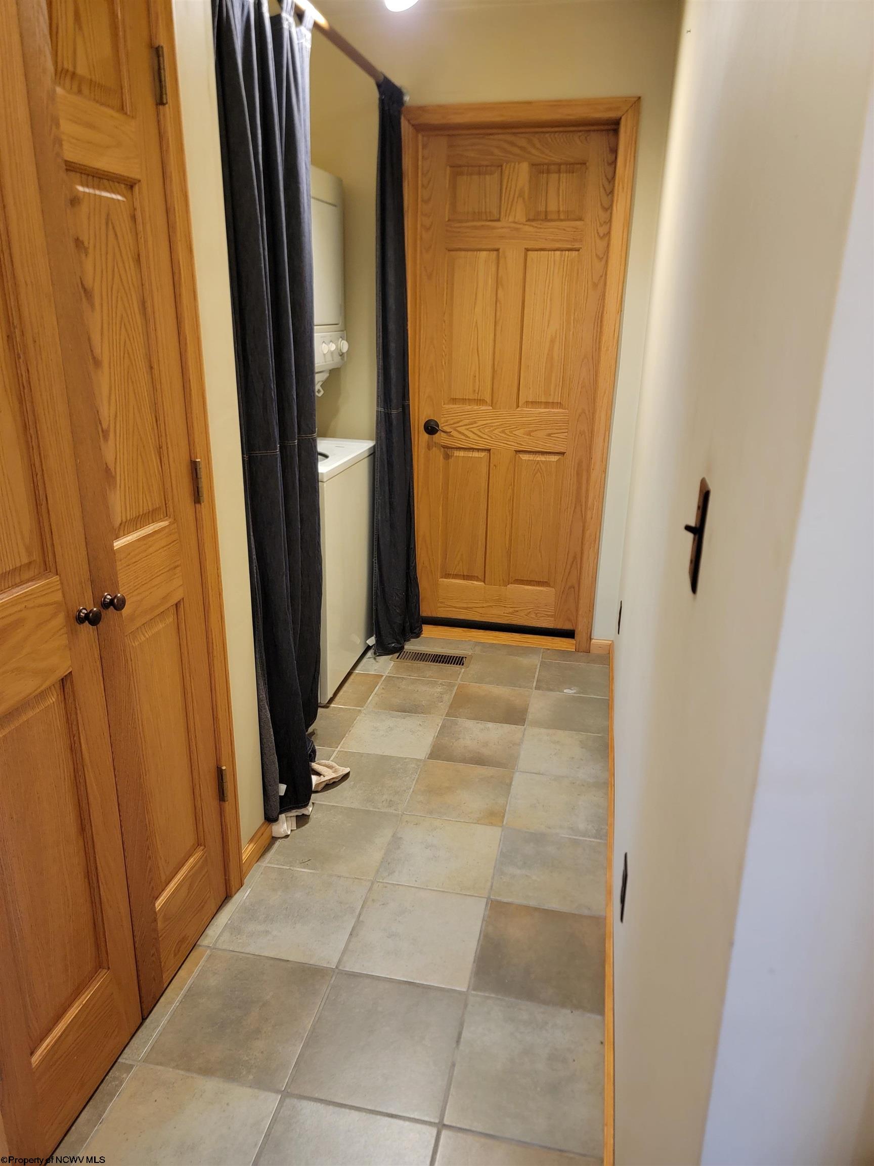 380 Flint Road Hillsboro, WV 24946 - Photo 21 of 31 Gallery Image 21