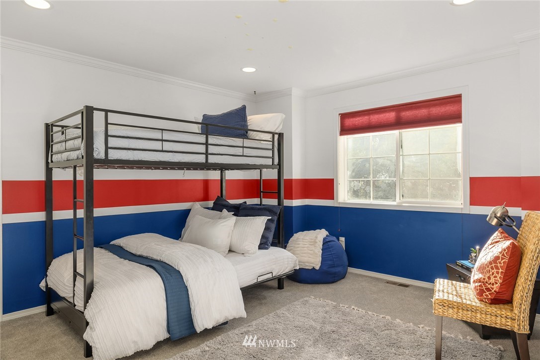 12375 Miller Road Northeast Bainbridge Island, WA 98110 - Photo 12 of 20 Gallery Image 12