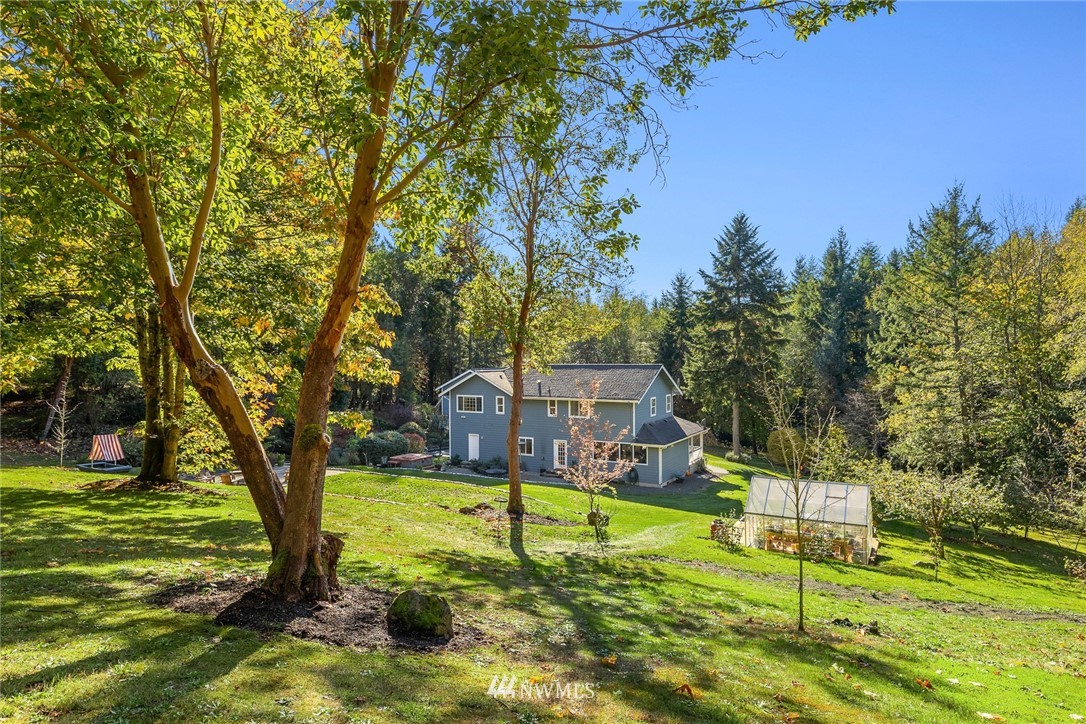 12375 Miller Road Northeast Bainbridge Island, WA 98110 - Photo 18 of 20 Gallery Image 18