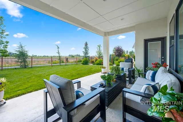 $839,900 | 8059 West Corinthia Street, Eagle, ID 83616