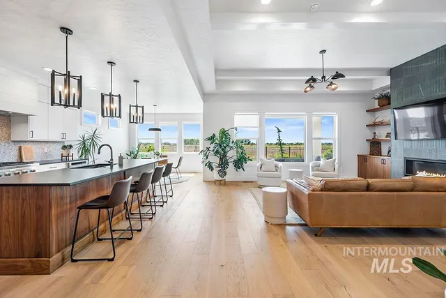 $839,900 | 8059 West Corinthia Street, Eagle, ID 83616