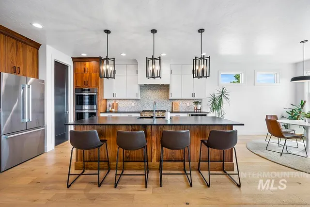 $839,900 | 8059 West Corinthia Street, Eagle, ID 83616