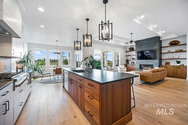 $839,900 | 8059 West Corinthia Street, Eagle, ID 83616