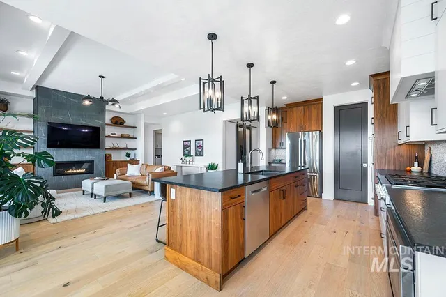 $839,900 | 8059 West Corinthia Street, Eagle, ID 83616