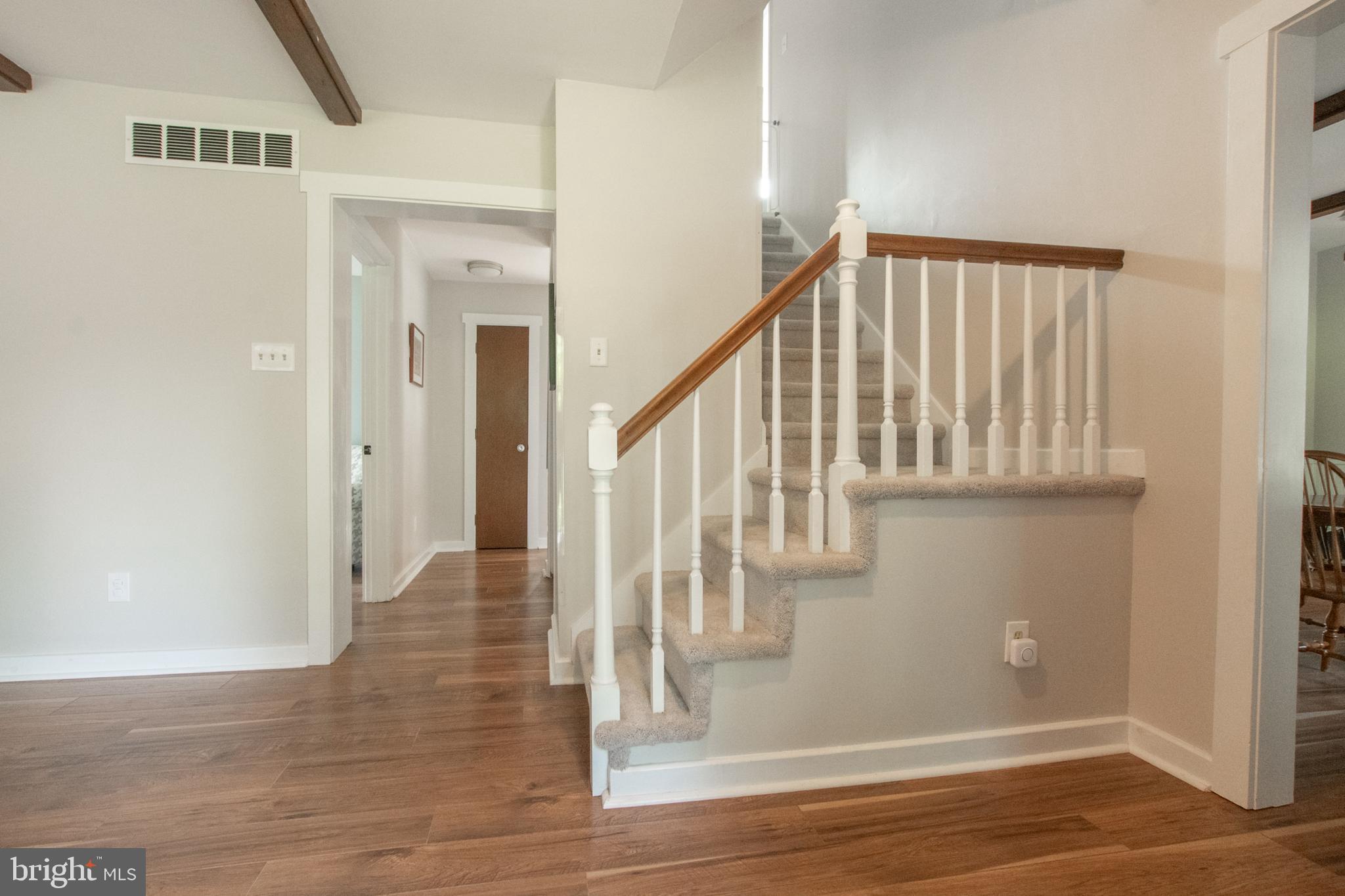 3294 South Manor Road Coatesville, PA 19320 - Photo 12 of 41 Foyer