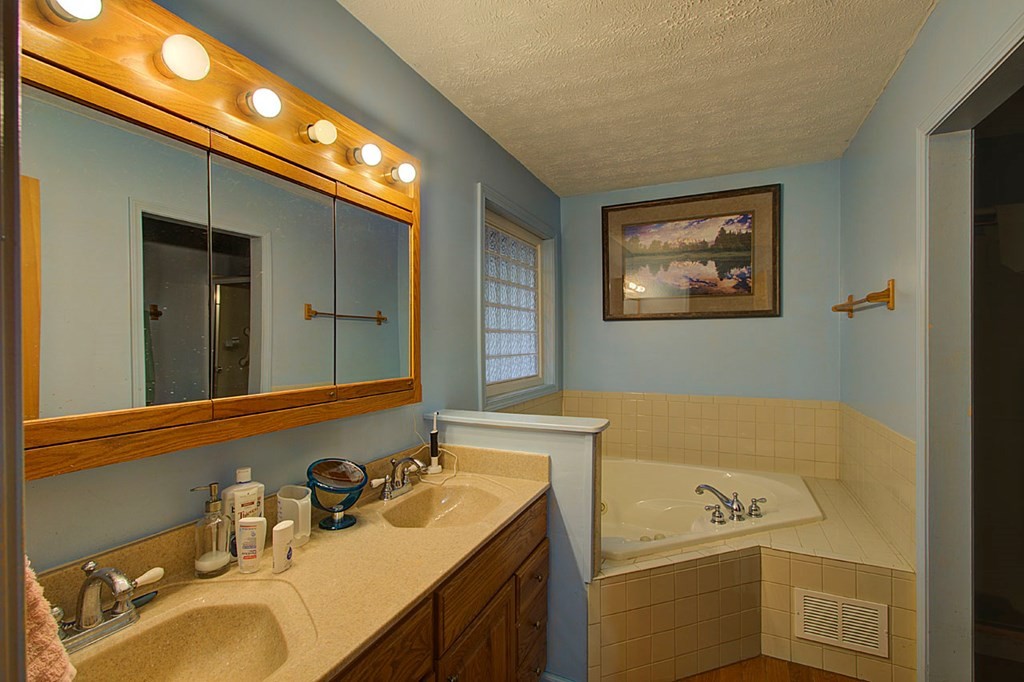 207 Cobblestone Way Townsend, TN 37882 - Photo 11 of 32