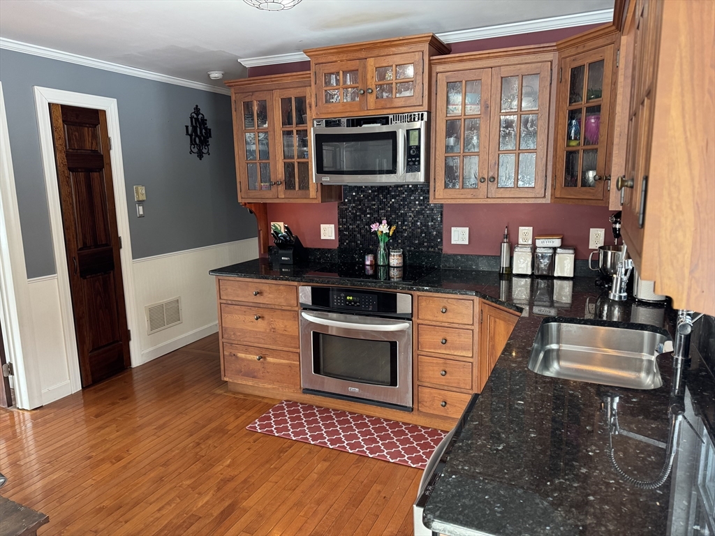 31 Strowbridge Road Northfield, MA 01360 - Photo 8 of 35