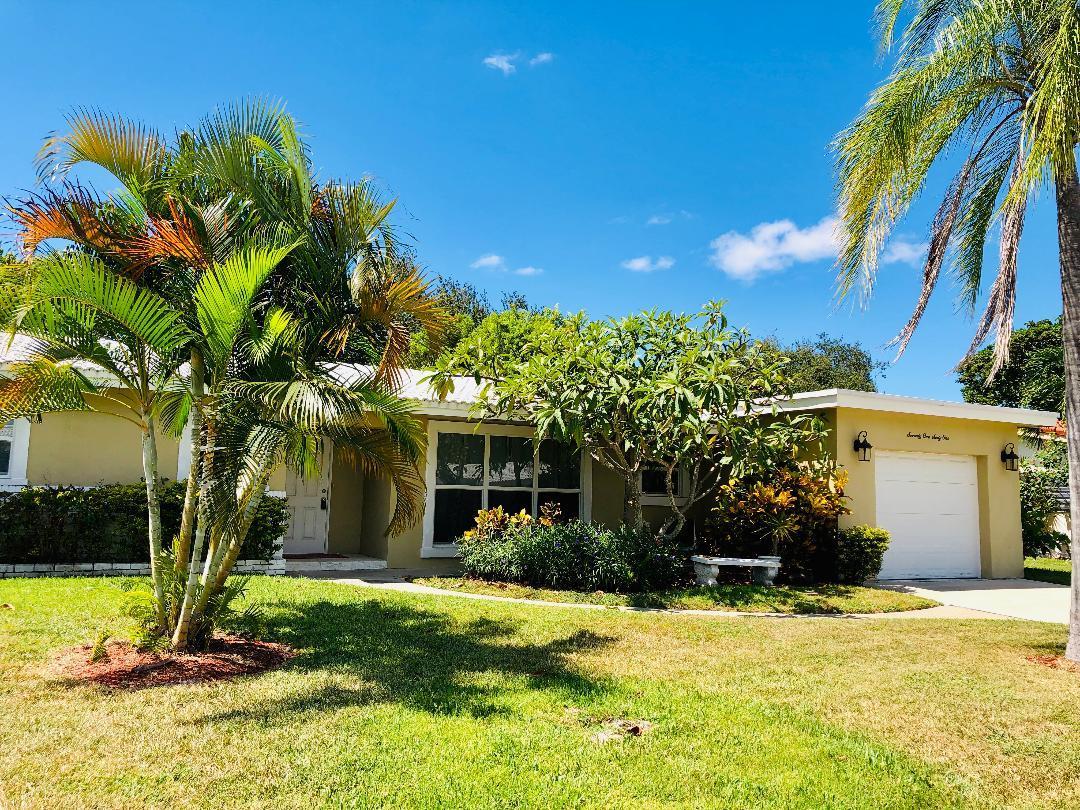 7161 Northeast 7th Avenue Boca Raton, FL 33487 - Photo 1 of 30 FRONT