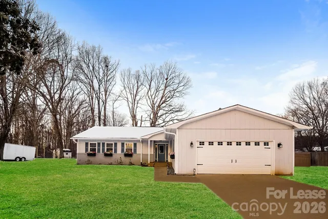 $2,155 | 305 Camelot Drive, Statesville, NC 28625