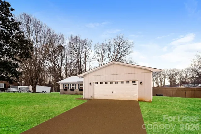 $2,155 | 305 Camelot Drive, Statesville, NC 28625