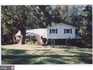 366 Hilltop Road Paoli, PA 19301 - Photo 1 of 6