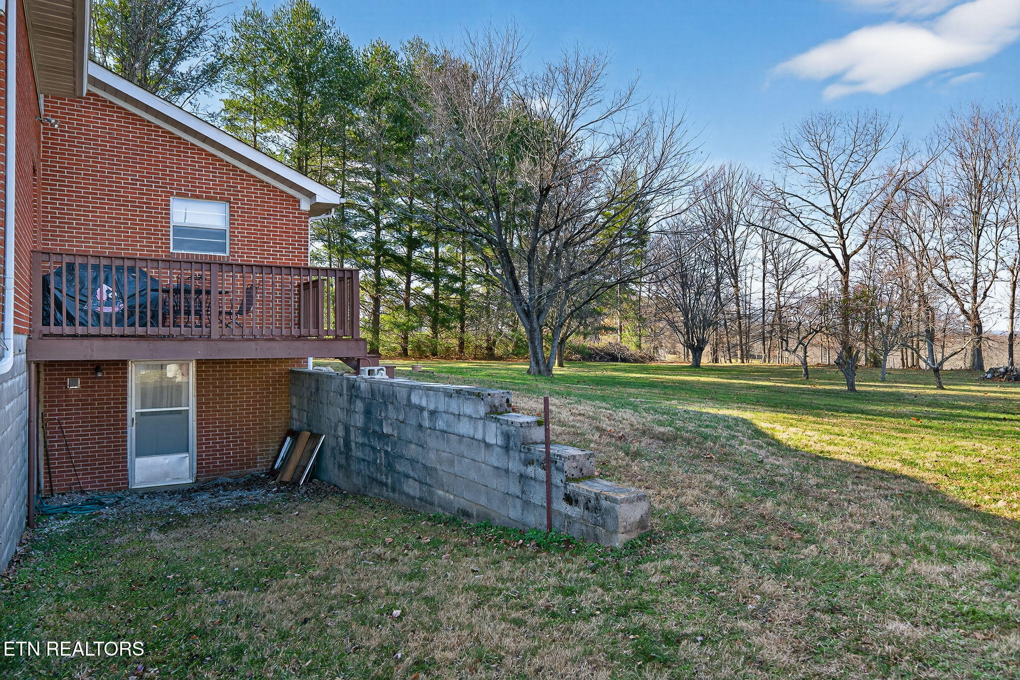 301 Beaty Swamp Road Monroe, TN 38573 - Photo 10 of 49 10-web-or-mls-301 Beaty Swamp Rd_047_TNP