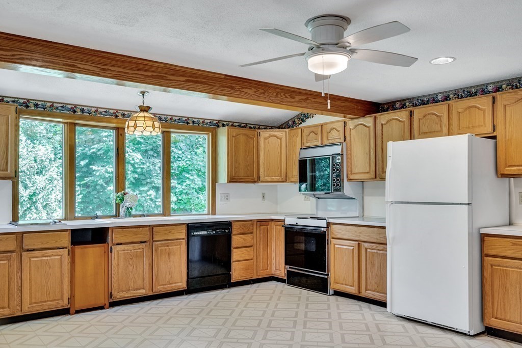 7 Dascomb Road Andover, MA 01810 - Photo 10 of 41 Gallery Image 10