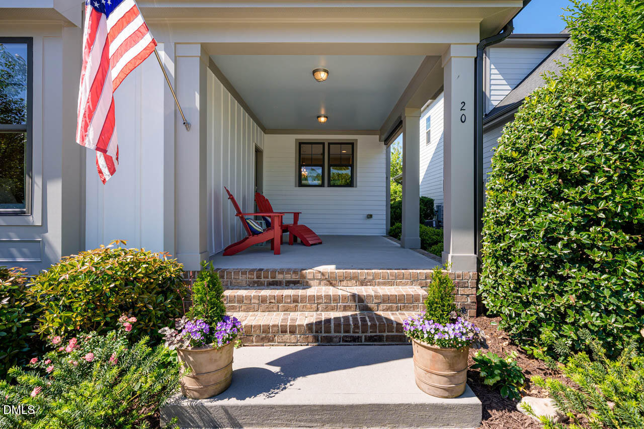 20 Cardinal Ridge Road Chapel Hill, NC 27516 - Photo 3 of 77 Welcoming Front Porch