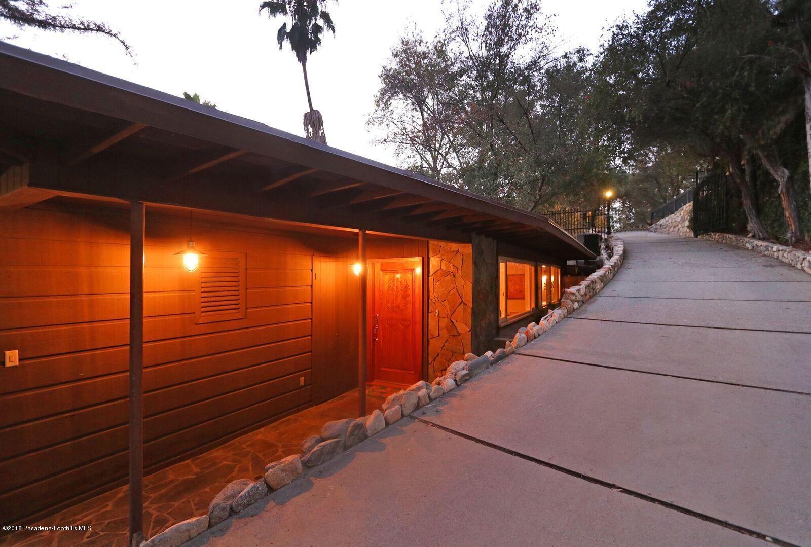 65 North Arroyo Boulevard Pasadena, CA 91105 - Photo 2 of 30 1