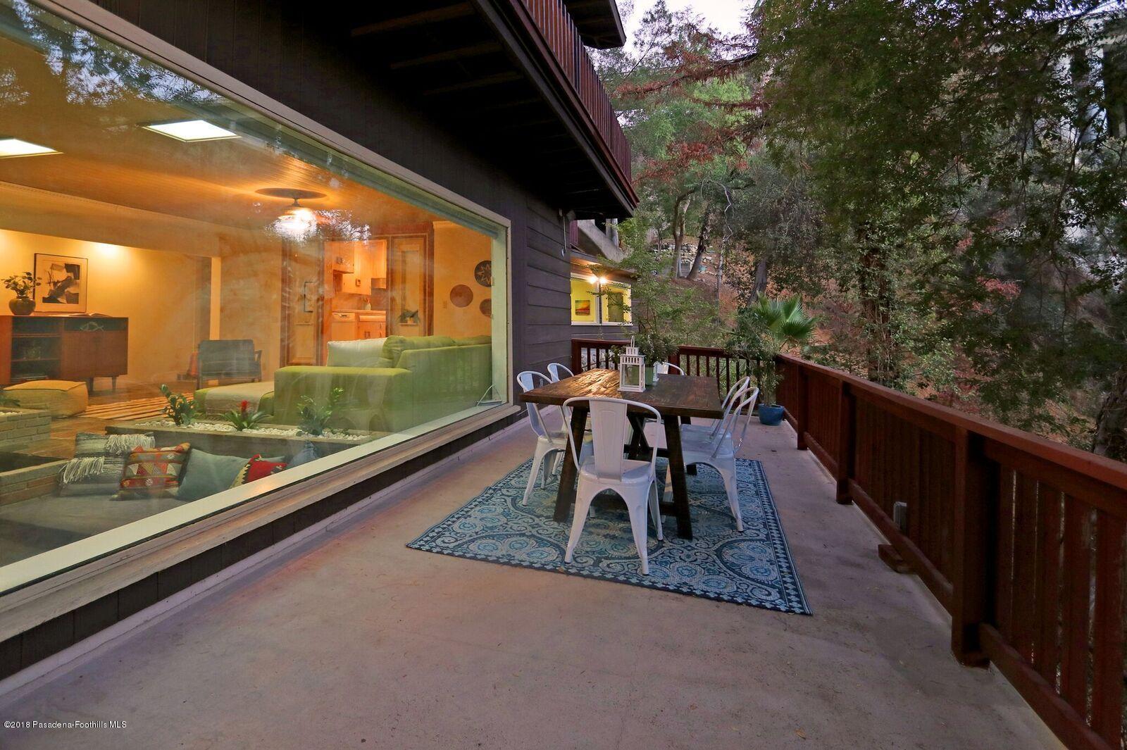 65 North Arroyo Boulevard Pasadena, CA 91105 - Photo 17 of 30 23