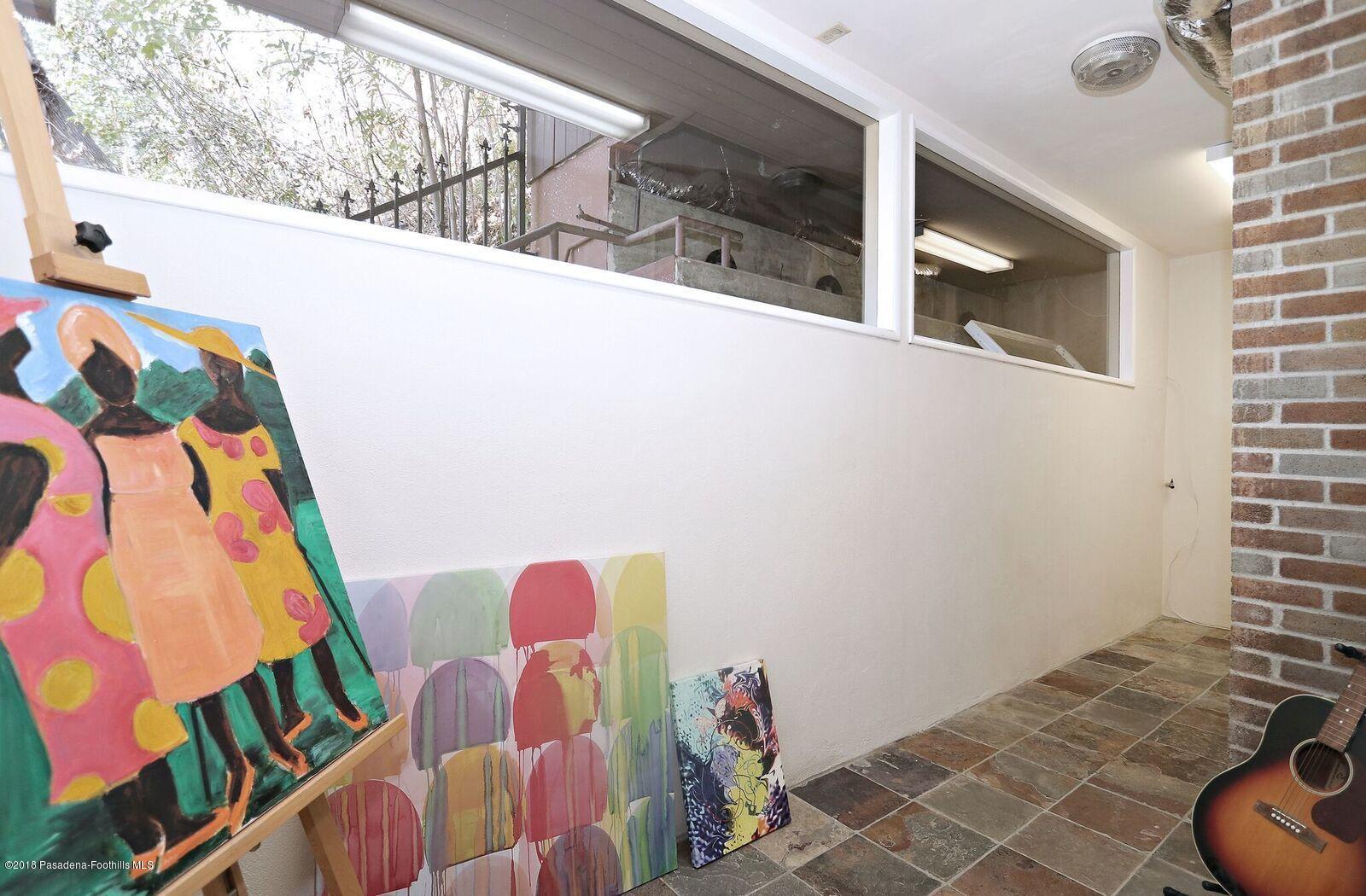 65 North Arroyo Boulevard Pasadena, CA 91105 - Photo 19 of 30 15