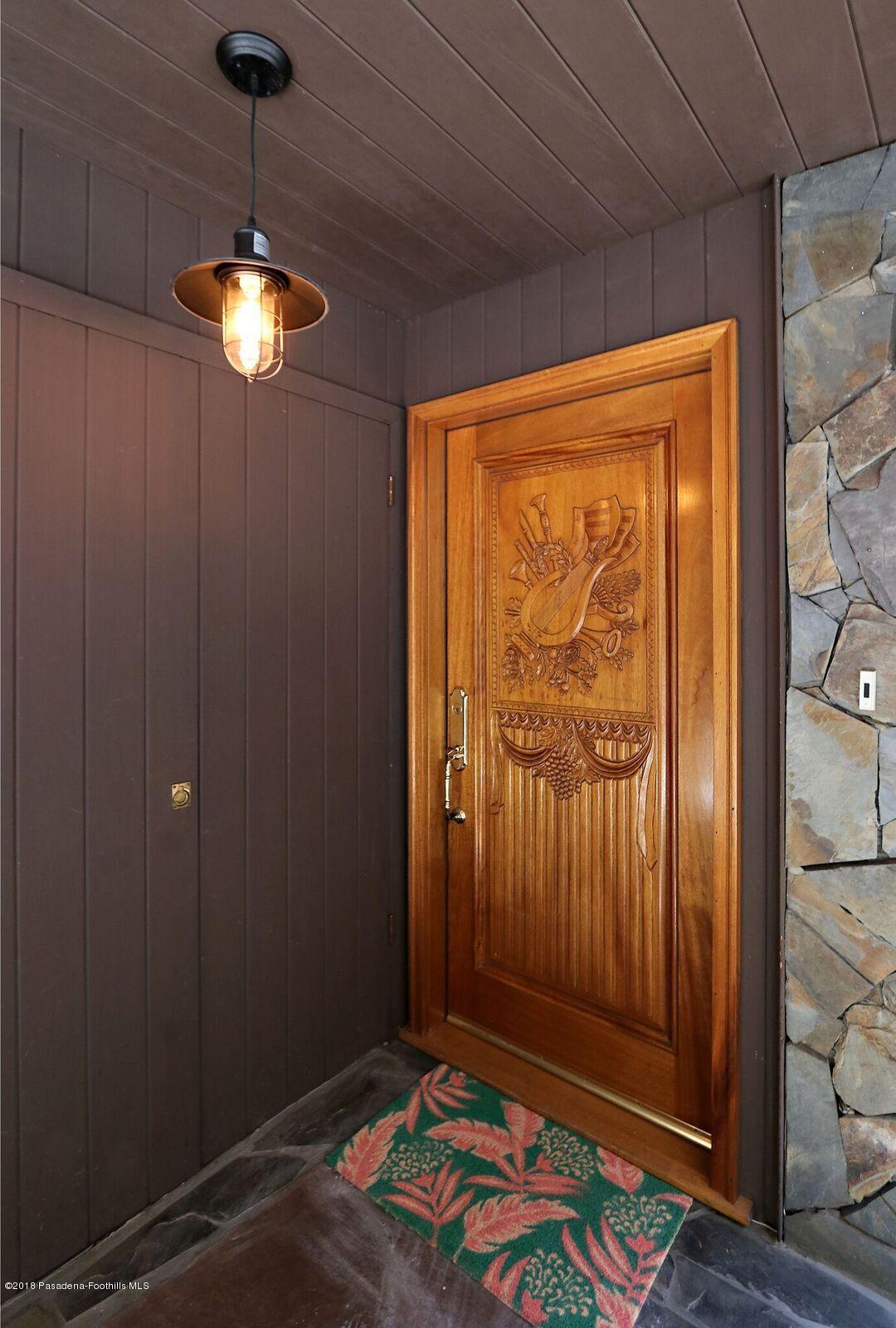 65 North Arroyo Boulevard Pasadena, CA 91105 - Photo 5 of 30 3