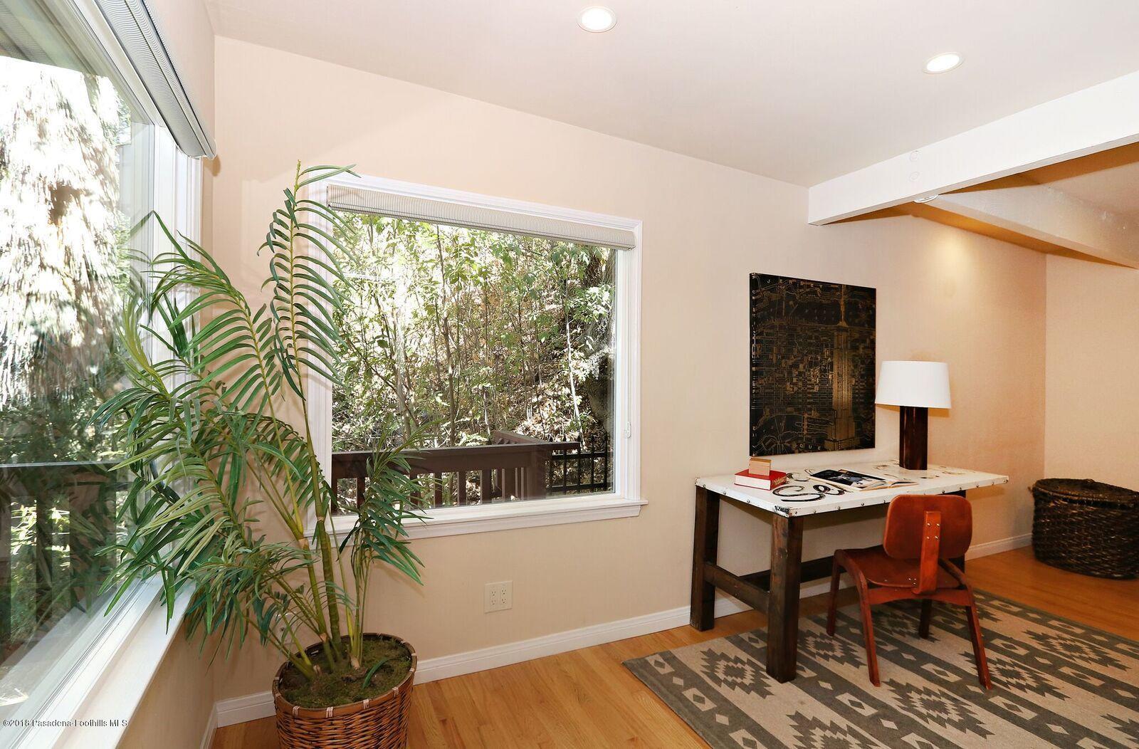 65 North Arroyo Boulevard Pasadena, CA 91105 - Photo 8 of 30 7