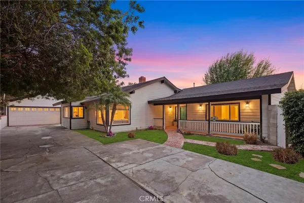 $1,869,000 | 19242 Barrett Lane, North Tustin, CA 92705