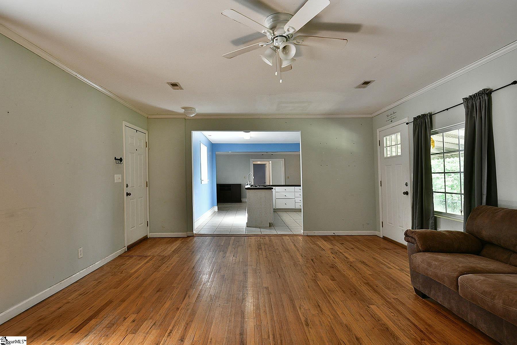 704 Powers Road Laurens, SC 29360 - Photo 12 of 36 Gallery Image 12