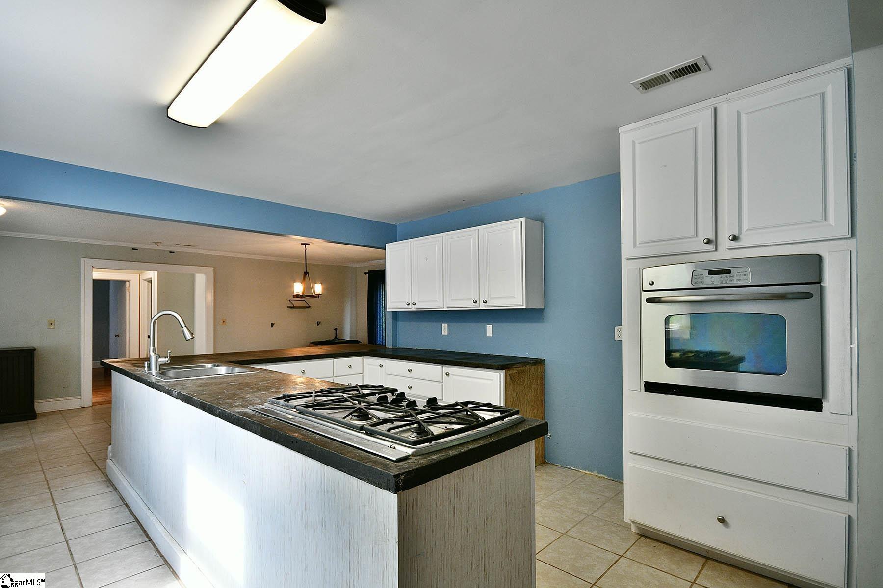 704 Powers Road Laurens, SC 29360 - Photo 14 of 36 Gallery Image 14