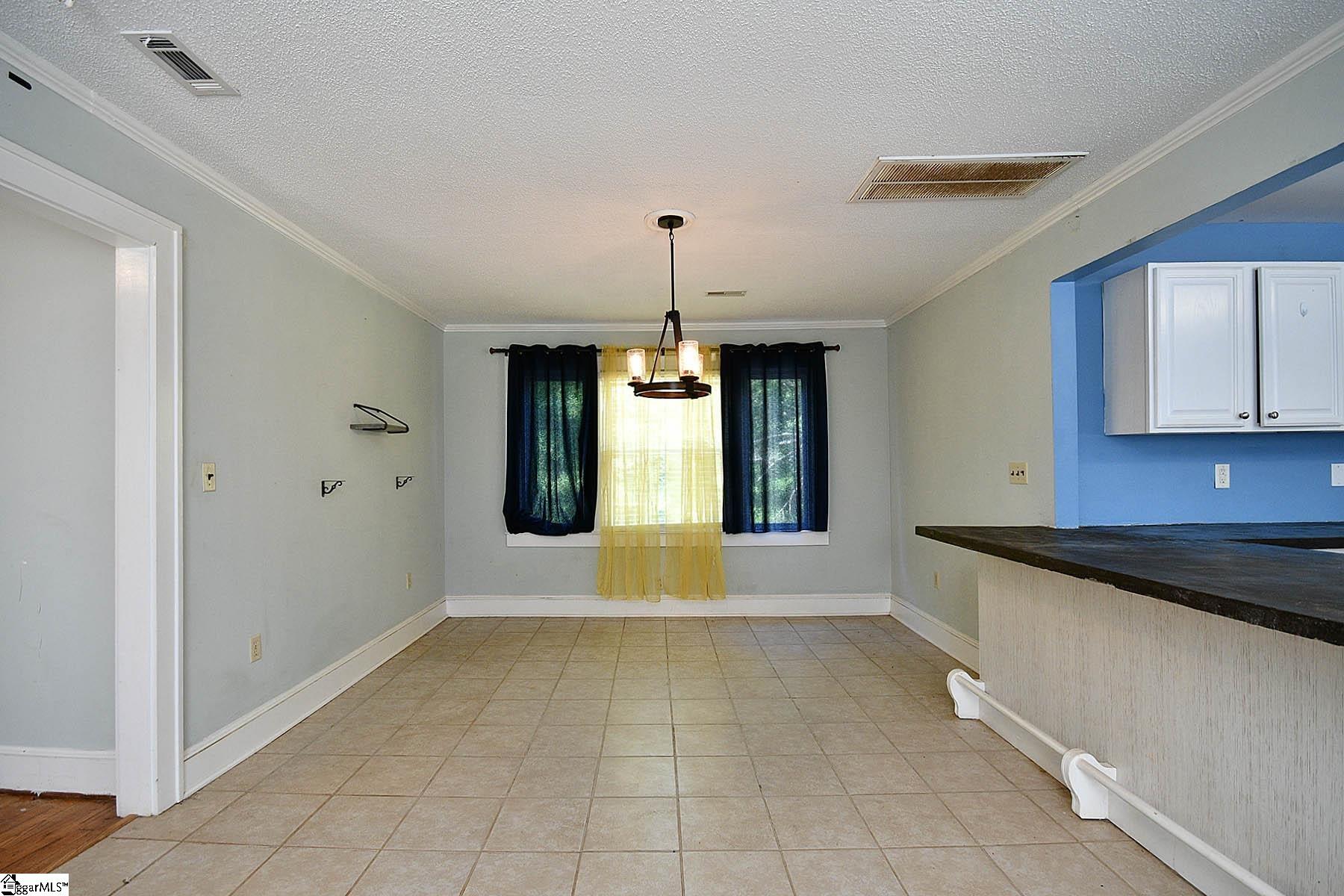 704 Powers Road Laurens, SC 29360 - Photo 19 of 36 Gallery Image 19